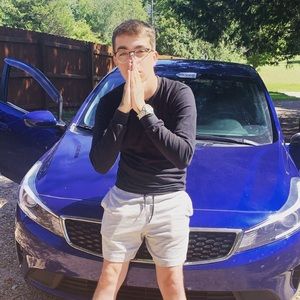 Meet your Posher, Jason